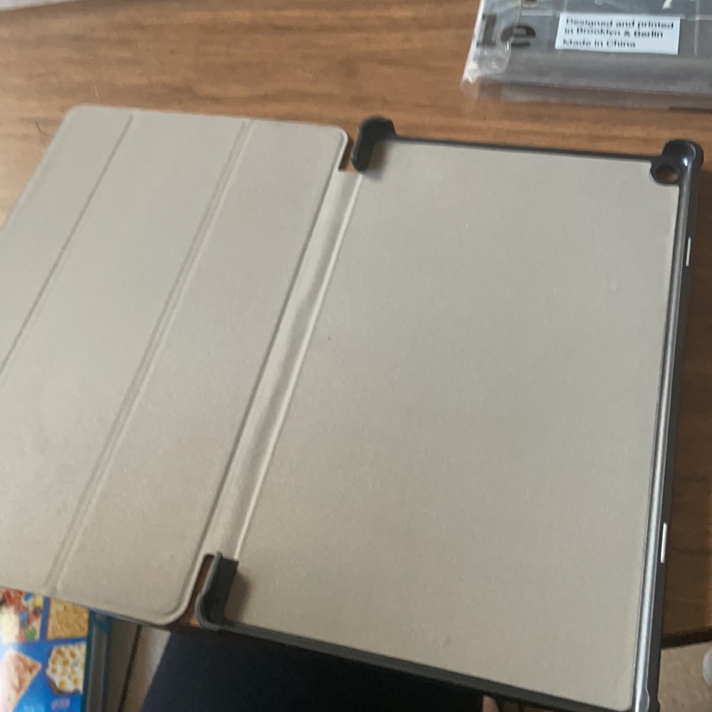 Caseable for Amazon Tablet - Picture 3 of 5